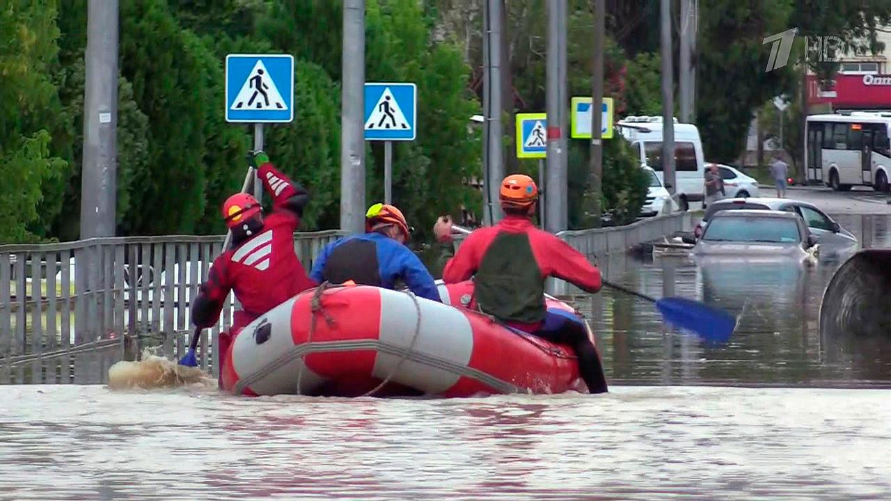 В некоторых районах Краснодарского края идет эвакуация из-за проливных дождей