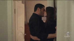 Maraşlı Yayınlanmayan Sahnesi İlk çok ateşli sevişme sahnesi Alina Boz Burak Deniz
