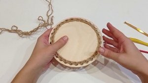 Как обвязать круглое деревянное донышко крючком.