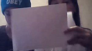 Как сделать дыру с листа А4 в которою влезет 5 человек и больше