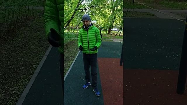 Самоизоляция на улице. Круговой мах ногой наружу 外摆腿 [wài bǎi tuĭ] смотреть онлайн