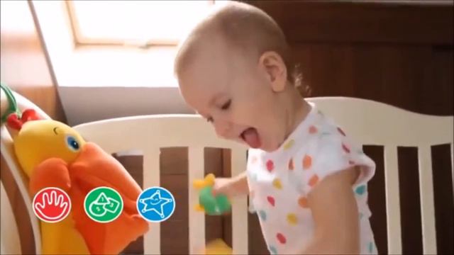 Голодный пеликан с игрушками K's Kids смотреть онлайн