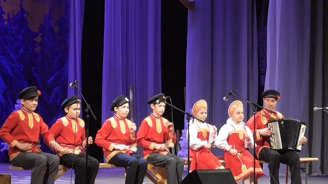 Игра на ложках !! Ложкари "Скоморошина" (пос Ширинье Ярославский район) !.mp4 смотреть онлайн