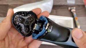 Обзор бритвы Philips Shaver 3000+ Триммер/ Для сухого бритья и мокрого. Проблемы. 1 Часть....