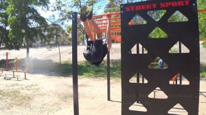 Круговая тренировка - турник и брусья для боксера