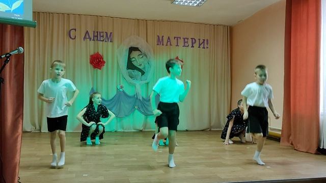 ТАНЕЦ ко дню Матери.