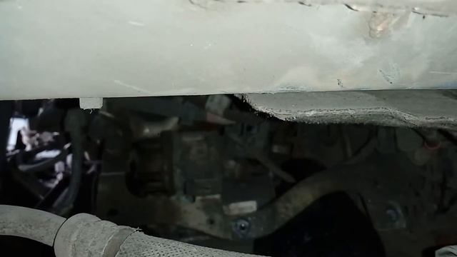 Fiat Doblo 1.3 MultiJet снятие стартера смотреть онлайн