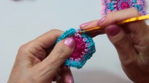Волшебной красоты цветок - оберег, притягиватель денег в кошелёк. Crochet Mandala Tutorial.