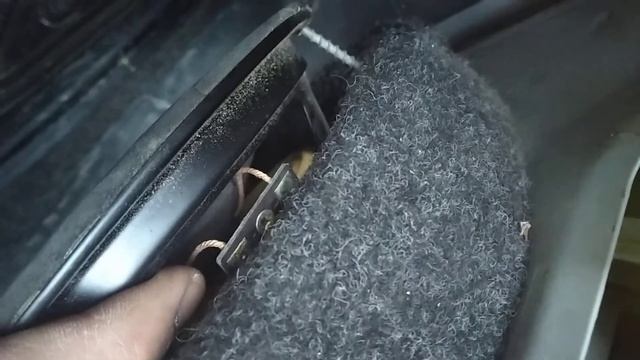 Почему хрипят колонки(ремонт за 5секунд) смотреть онлайн