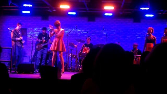 Maya Azucena JUNKYARD JEWEL 5/3/13 смотреть онлайн