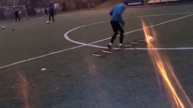 ФК «Альтаир», Упражнение с координационной лестницей, 2 группа, 21.10.2020. смотреть онлайн