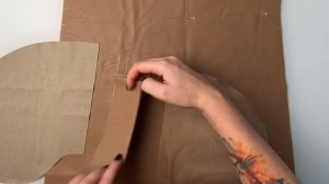 ШЬЮ ТРЕНЧ из ЭКОКОЖИ / КАРМАН с ЛИСТОЧКОЙ/ Секреты работы с ЭКОКОЖЕЙ часть 1