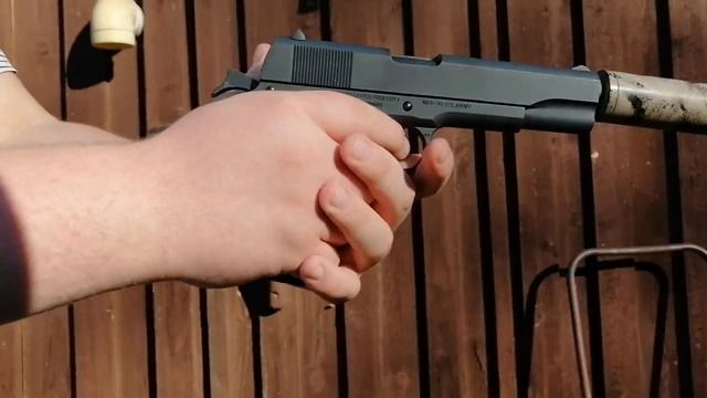 KWC 1911 parkerized grey/ C02 airsoft pistol with silencer/ Licensed by Cybergun смотреть онлайн