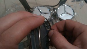 Колпачки на литые диски мерседес 75 мм из Китая.