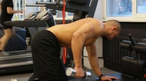 Разгибание на трицепс с упором в скамью