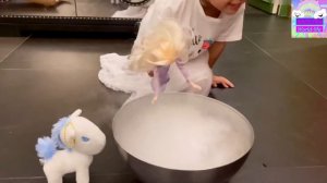 Science for kids! Fun games playing with dry ice.