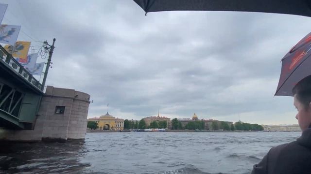 Разводные мосты Петербурга. Даже мост Поцелуев есть в Питере! Он не разводится, как другие мосты смотреть онлайн