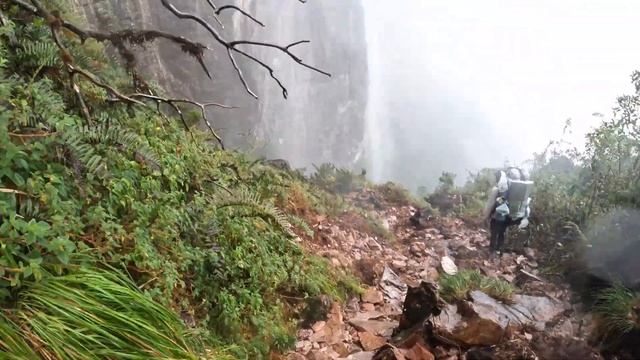 Mount Roraima 7 Day Hiking Adventure - Camping, Waterfalls, Crystals, Jacuzzis смотреть онлайн