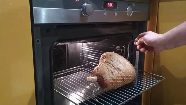 СВИНАЯ РУЛЬКА, КАК ГОТОВЯТ НА ПРОИЗВОДСТВАХ. смотреть онлайн