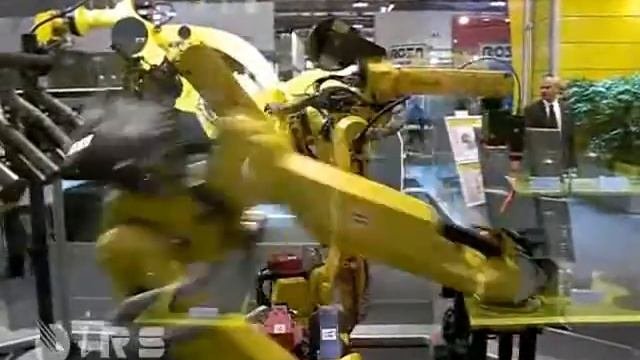 Роботизированный комплекс для автоматической сборки и сварки глушителей