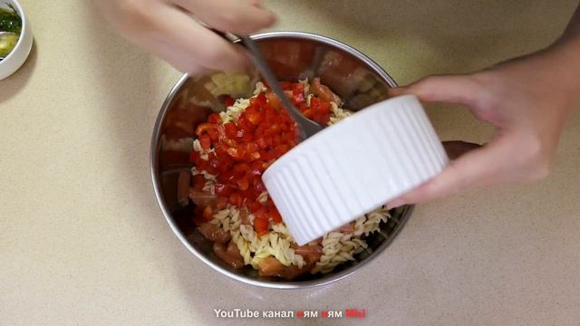 САЛАТ С МАКАРОНАМИ И ЛОСОСЕМ смотреть онлайн