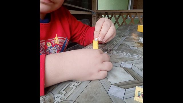 cum sã faci o masinã din lego (primul meu video) смотреть онлайн