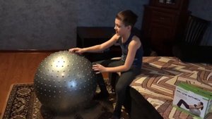 Мяч для фитнеса. Делаем упражнения