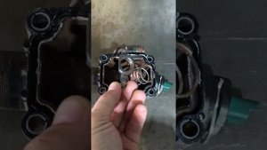 Термостат и водяной насос на Peugeot Partner 2013 года