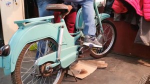 ПЕРВЫЙ ЗАПУСК МОПЕДА РИГА-1 1964г ПОСЛЕ ДОЛГИХ ЛЕТ ПРОСТОЯ