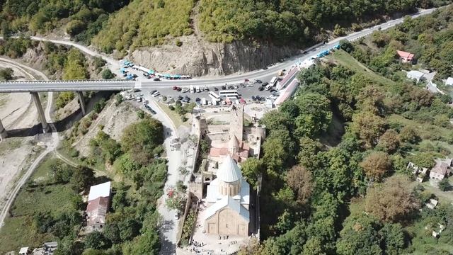 8. Грузия. Крепость Ананури и Жинвальское водохранилище