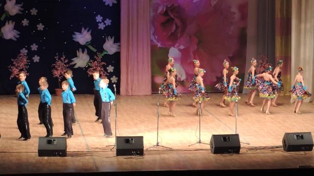 "Замечательный сосед" смотреть онлайн