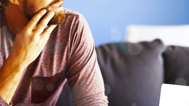 К ней на руки поторопилась незнакомая малышка а когда все выяснилась правда