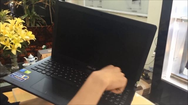 Mở Hộp Laptop Asus P550LD смотреть онлайн