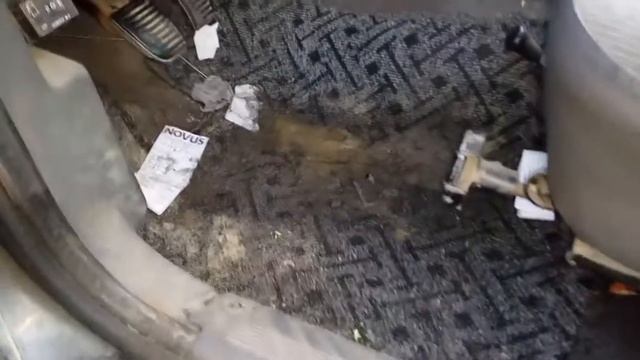 16.08.2015. Водоплавающий Опель и Нива форсируют реку "Любич". смотреть онлайн