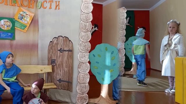 Театрализация детей старшей группы "Сказка о том, как гномы правила безопасности учили" смотреть онлайн