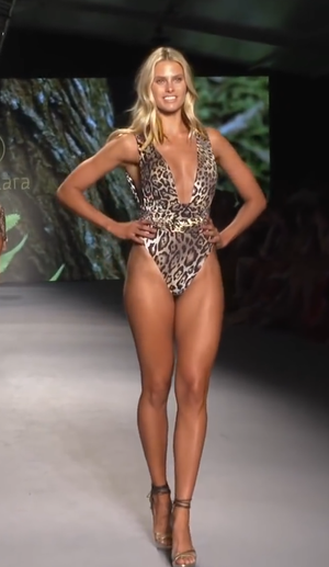 Женские модели купальников бренда Aguaclara - Miami Swim 2019