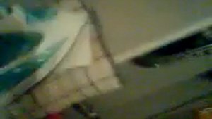 Как выпрямить лист бумаги и попробовать стереть чернила