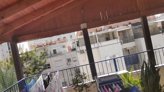 Установка защиты от голубей на балконе пентхауса в Ганей Авиве смотреть онлайн