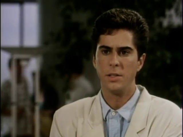 Уик энд у Берни Weekend at Bernie's, 1989 (трейлер на русском языке)