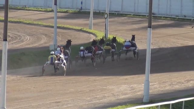 Московский ипподром. Бега. 13.10.13. Заезды 4/9(508). ПРИЗ ИМЕНИ ЦМИ смотреть онлайн
