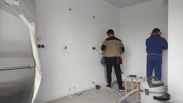 Пример переноса розеток от застройщика и прокладка новых линий