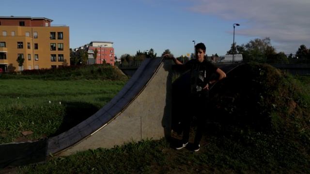 Как построить деревянный вылет? | Школа BMX Online #30 Дима Гордей смотреть онлайн