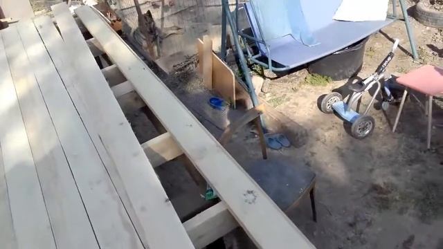 уложил лаги и накидал пол смотреть онлайн