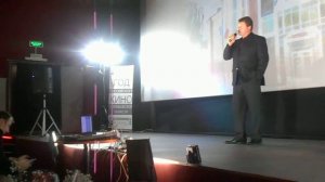 "От героев былых времен" поет актер Андрей Биланов