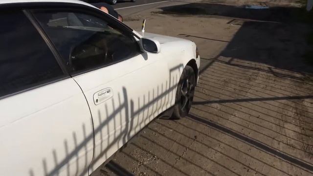 Полируем фары на Toyota Mark 2 смотреть онлайн