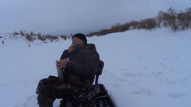 За щукой в феврале .. или покатушки на мото буксировщике Лидер смотреть онлайн