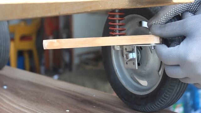 Педальная машинка ЧЕРНЫЙ МУСТАНГ (часть 1) смотреть онлайн