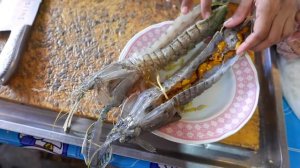 Уличная еда Тайланда   огромнная криветка