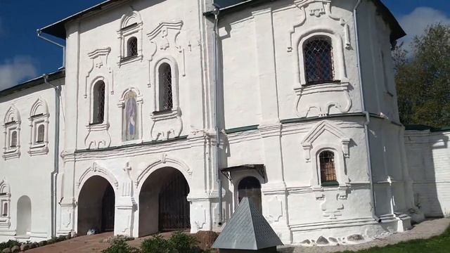 МОНАСТЫРЬ В НЕБЫЛОЕ смотреть онлайн