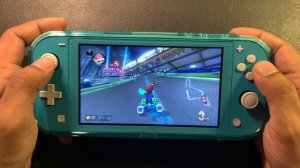 Mario Kart 8 Deluxe | Nintendo Switch Lite | Unboxing and Gameplay